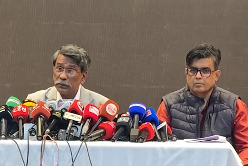 বাংলাদেশের নাগরিকদের বৃহদাংশ পুরোনো ব্যবস্থায় ফিরতে চায় না: আলী রীয়াজ