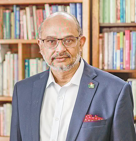 বিভাজনের রাজনীতি কাটিয়ে ঐক্য ও পুনর্গঠনের ডাক