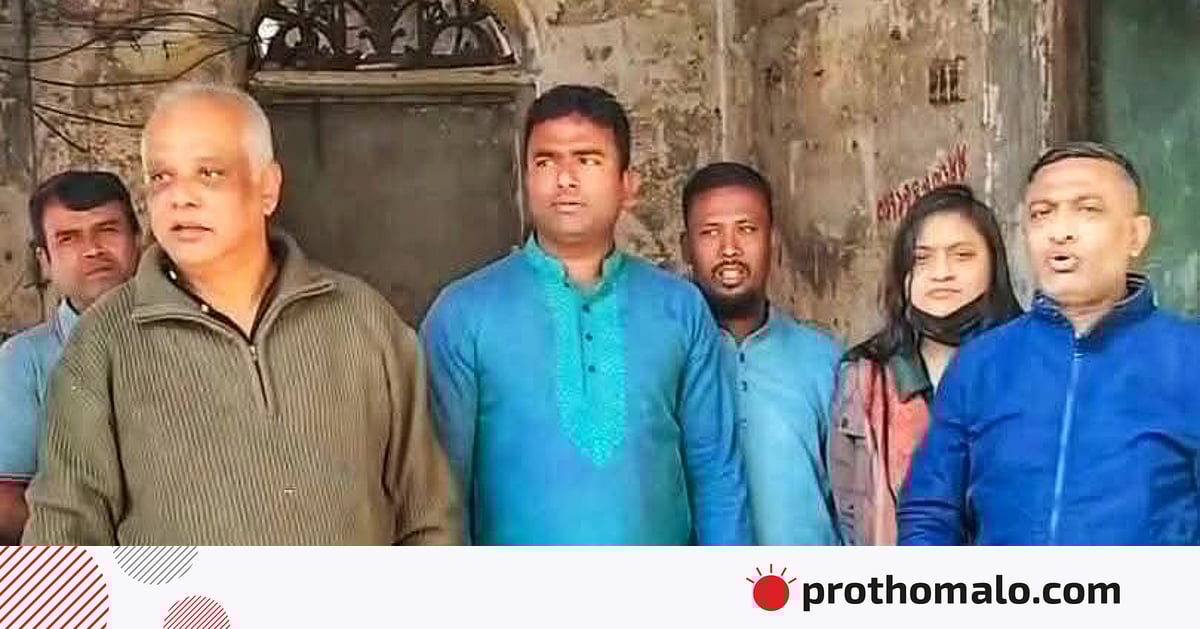 ভাঙাচোরা আওয়ামী লীগ কার্যালয়ে দুপুরে নেতা-কর্মীদের স্লোগান, বিকেলে অগ্নিসংযোগ ভাঙাচোরা আওয়ামী লীগ কার্যালয়ে দুপুরে নেতা-কর্মীদের স্লোগান, বিকেলে অগ্নিসংযোগ