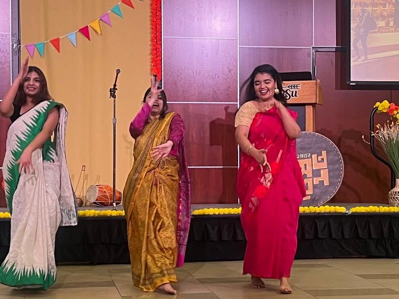 যুক্তরাষ্ট্রে বসন্তবরণ: উচিটা শহরে বাঙালি সংস্কৃতির মিলনমেলা