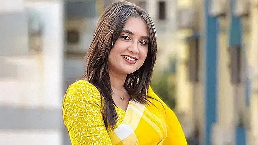 মাথাব্যথা থেকে ব্রেন টিউমার, অস্ত্রোপচারের পর কেমন আছেন তানিয়া বৃষ্টি