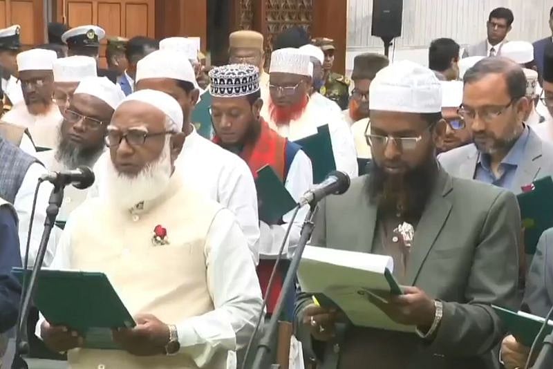শপথ নিলেন জামায়াতের সংসদ সদস্যরা