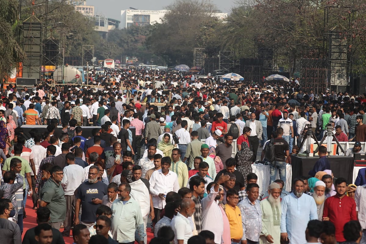 তারেক রহমানের নেতৃত্বে মন্ত্রীসভা, ২৫ জনের মধ্যে ১৭ নতুন মুখ, প্রতিমন্ত্রীর মধ্যে কতজন