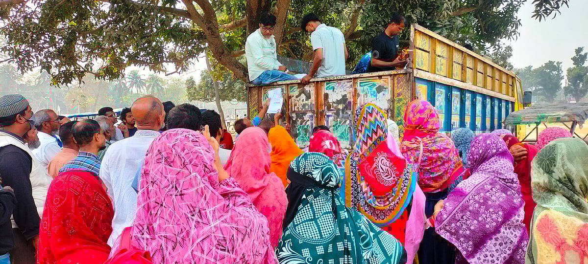 ‘হামরা গরিব মানুষ, পুরা রমজান মাস টিসিবির মাল পাইলে উপকার হয়’