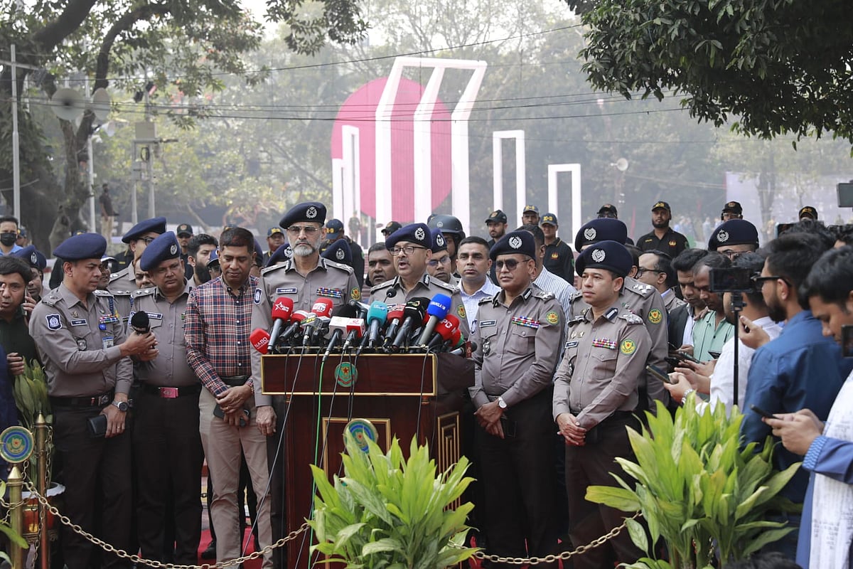 মহান শহীদ দিবসের অনুষ্ঠান ঘিরে কোনো নিরাপত্তাশঙ্কা নেই: ডিএমপি কমিশনার