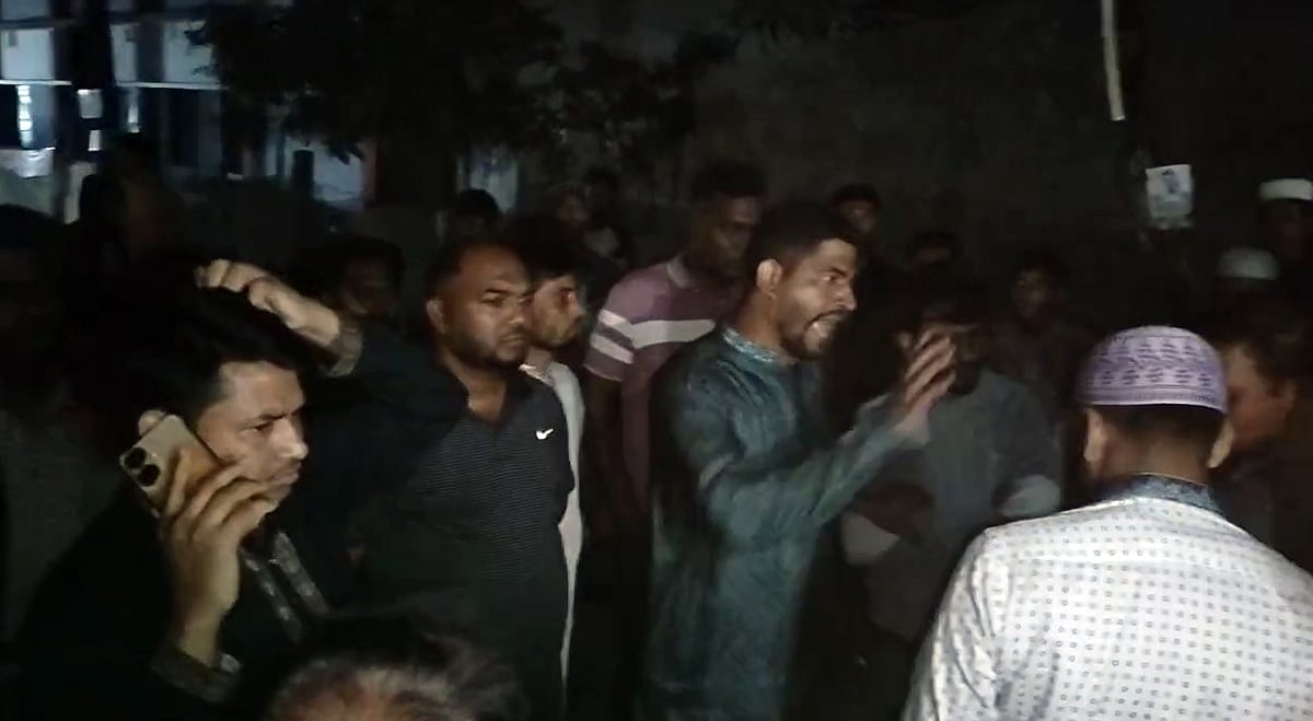 ছাত্রদল নেতা পুলিশকে বললেন, ‘বিএনপির লোক আপনি থানায় নিতে পারবেন না’