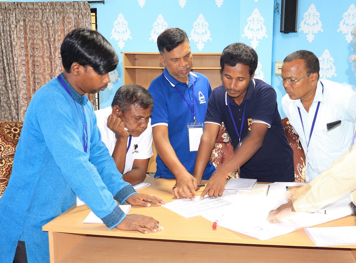 নৃগোষ্ঠীর ভাষা রক্ষায় কাজ করে তারা