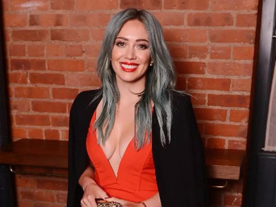 এক দশক পর হিলারি ডাফের ফেরা