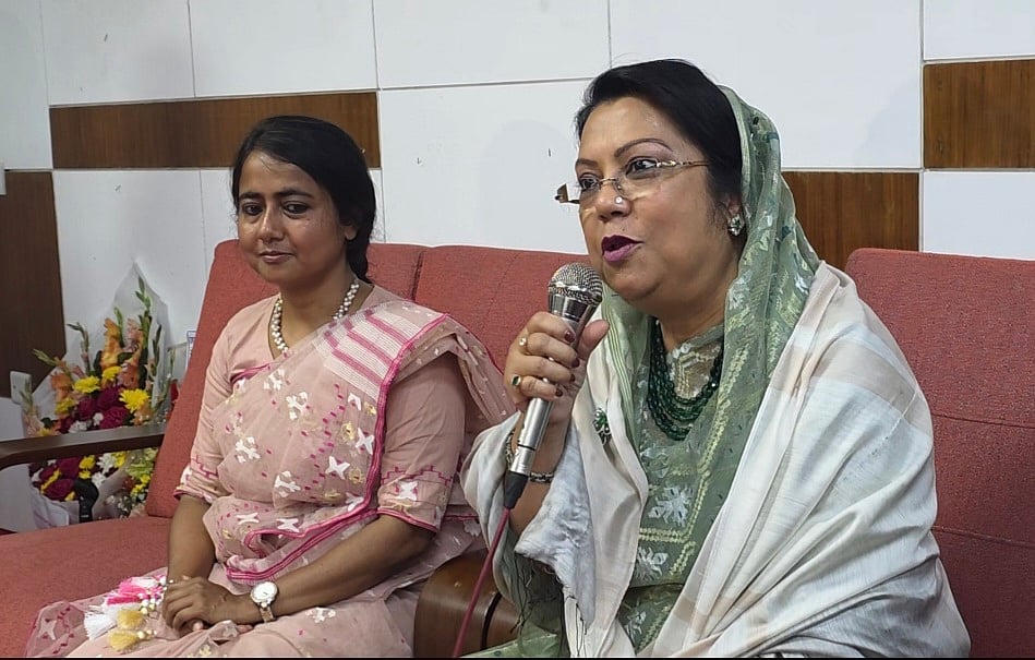 বিমান খাতে অগ্রাধিকারের বিষয়গুলো জানালেন মন্ত্রী আফরোজা খানম