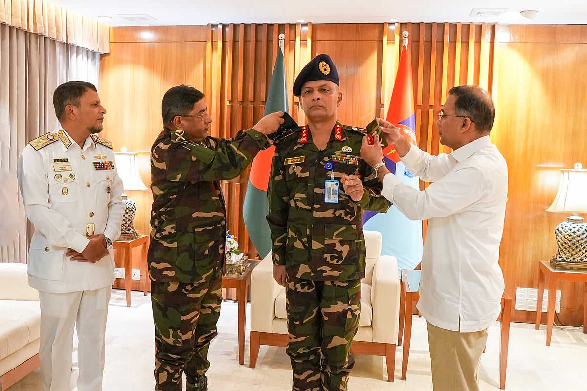 সশস্ত্র বাহিনী বিভাগের নতুন পিএসও মীর মুশফিকুর রহমানের দায়িত্ব গ্রহণ