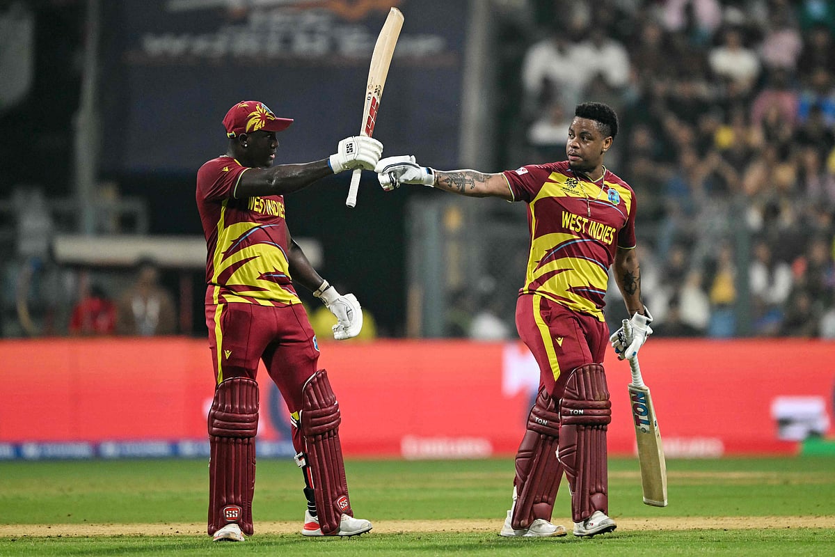 ছক্কার রেকর্ড গড়ে ওয়েস্ট ইন্ডিজের রান–পাহাড়