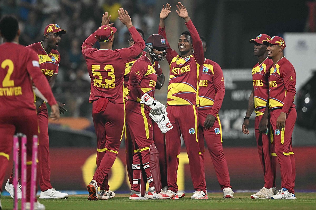 ছক্কা ঝড়ে ওয়েস্ট ইন্ডিজের বড় জয়, ভারতের মতো রান রেটে ধাক্কা জিম্বাবুয়ের