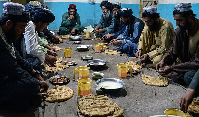 হিন্দুকুশের পাদদেশে ত্যাগ আর তকদিরের আয়োজন