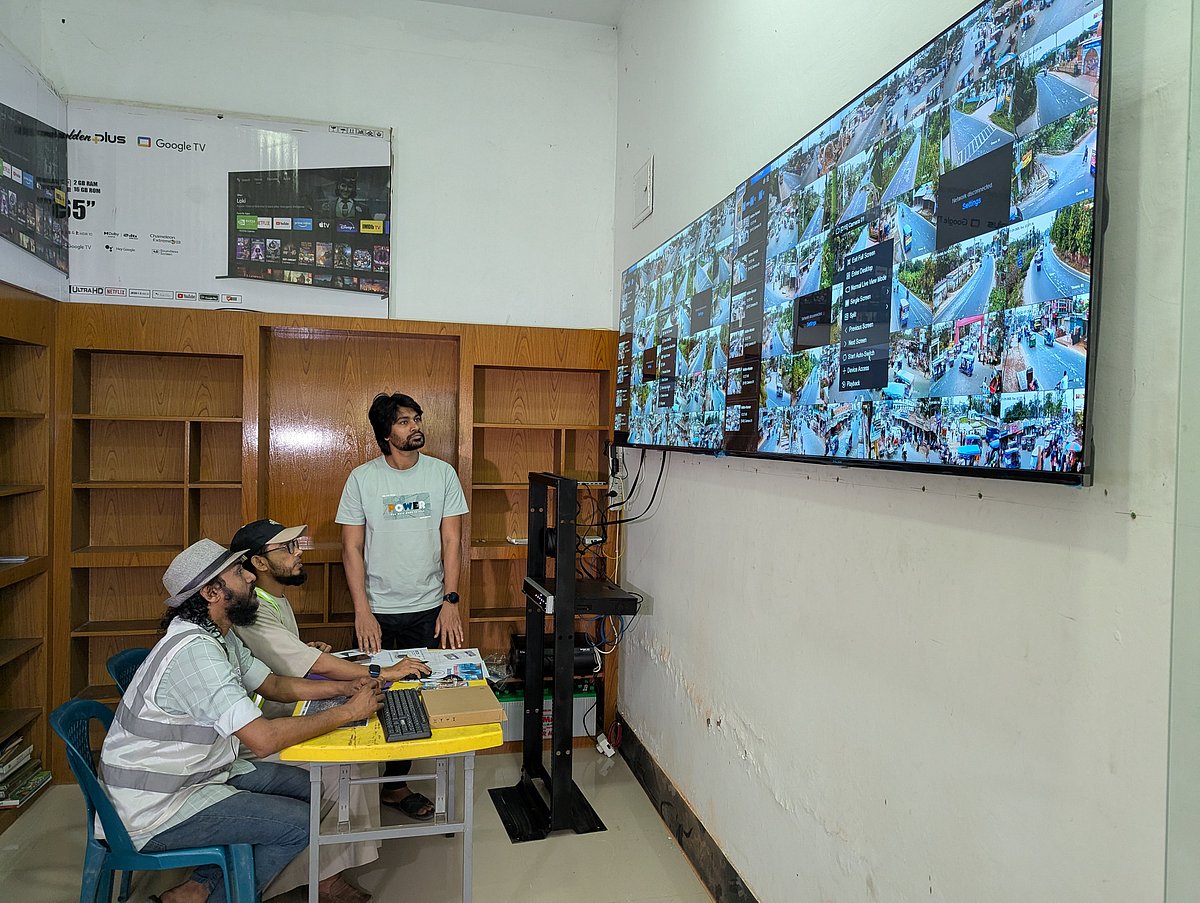 শরীয়তপুর শহরের ১৪ কিলোমিটারজুড়ে এআই প্রযুক্তির সিসিটিভি ক্যামেরা স্থাপন