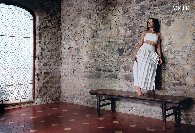 সামান্থাকে দেখে মনে হচ্ছে যেন আর্ট পিস। 