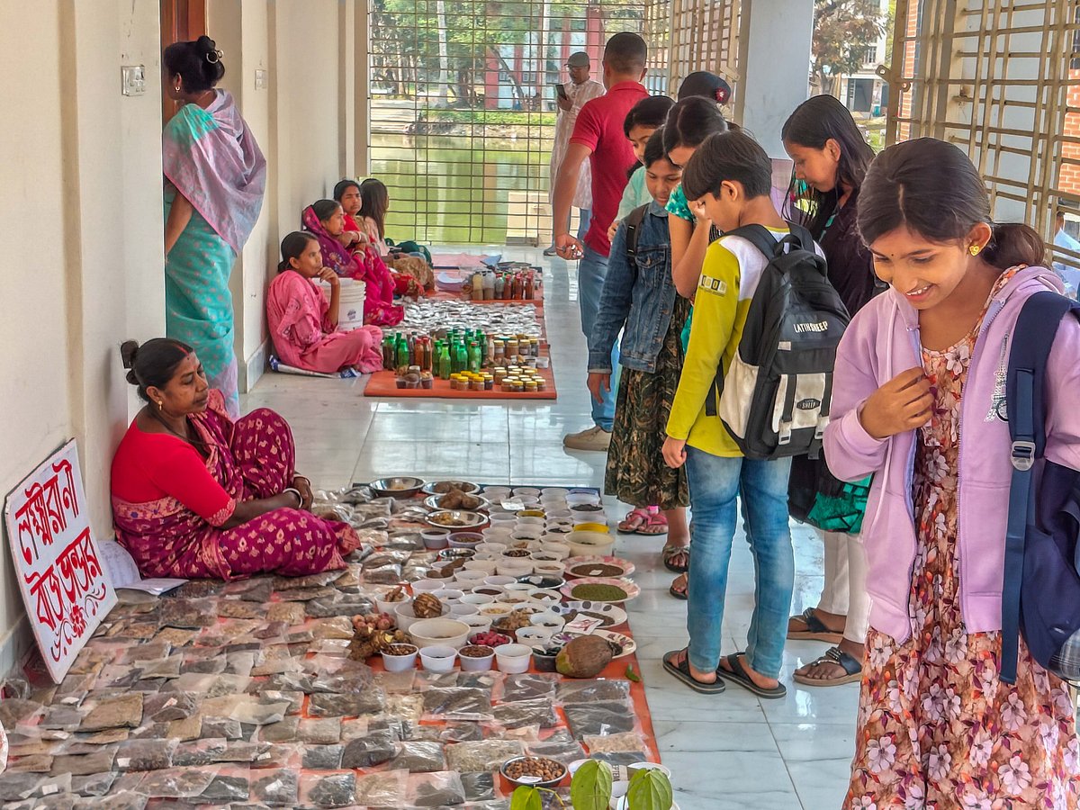 গ্রামীণ বীজমেলা