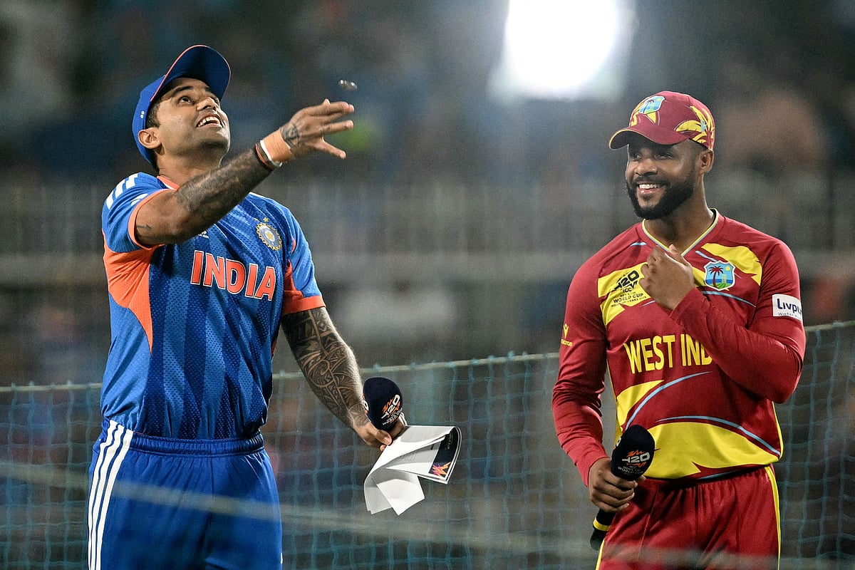 বুমরার বলে চেজের সহজ ক্যাচ ছাড়লেন অভিষেক