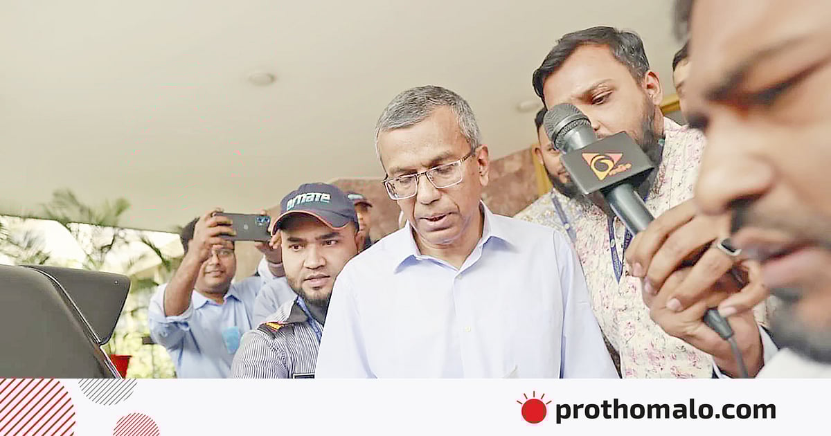 নতুন গভর্নরের নিয়োগ নিয়ে এত হইচই কেন নতুন গভর্নরের নিয়োগ নিয়ে এত হইচই কেন