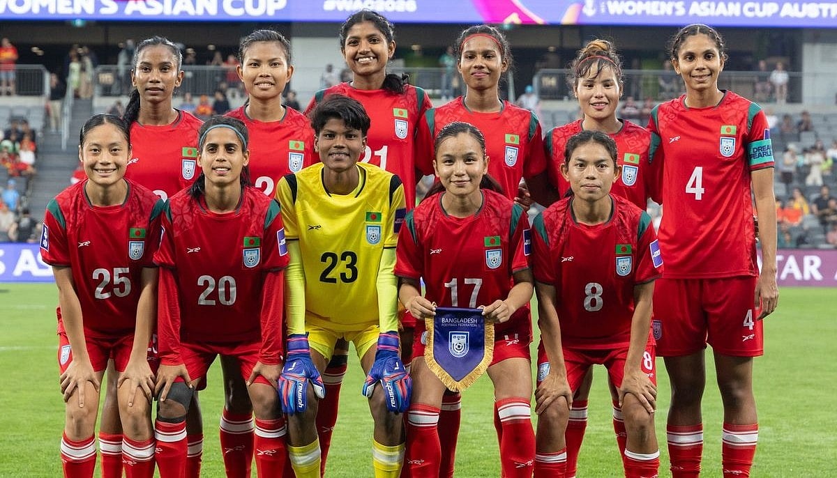 চীনের ঘাম ছুটিয়ে মাথা উঁচু করে মাঠ ছাড়লেন বাংলাদেশের মেয়েরা