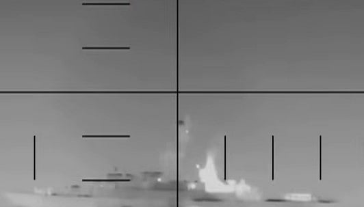 ইরানের ২০টিরও বেশি জাহাজে হামলা বা ডুবিয়ে দেওয়ার দাবি যুক্তরাষ্ট্রের