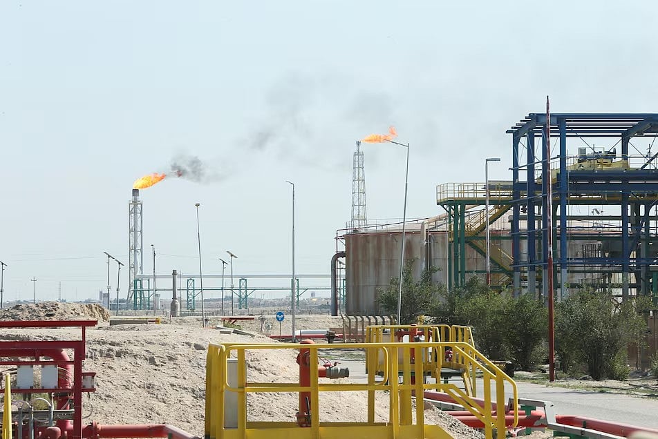 জ্বালানি তেলের দাম ১৫০ ডলারে পৌঁছাতে পারে: বিশ্লেষকের সতর্কবার্তা