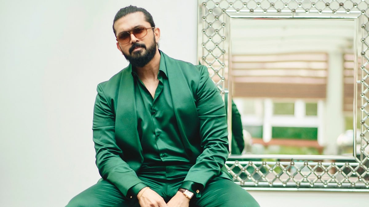 দেখতে একদম হলিউডের নায়কদের মতো