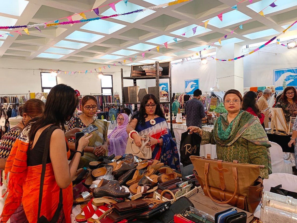 নারী উদ্যোক্তাদের পণ্য নিয়ে চলছে ‘মাইডাস সিএমএসএমই ঈদমেলা ২০২৬’