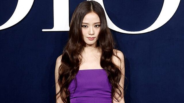 বলিউডে ব্ল্যাকপিংকের জিসু! কী বললেন কে–পপ তারকা