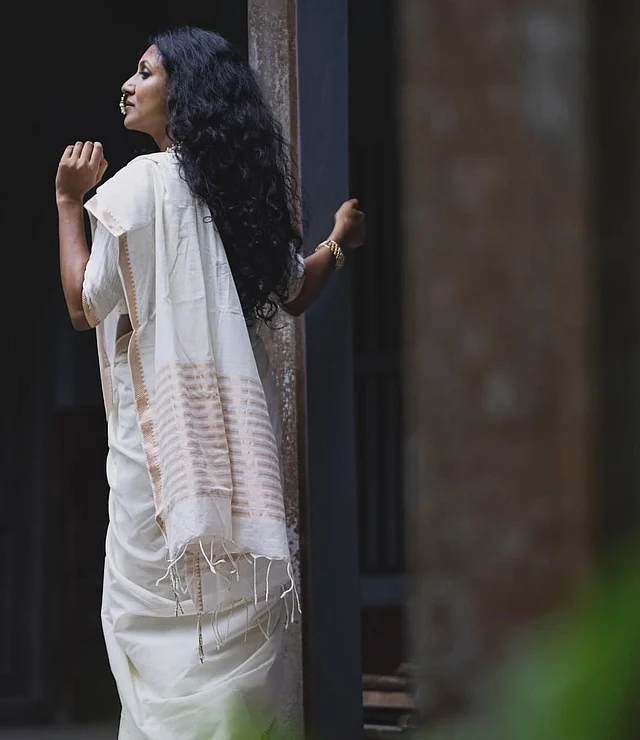 নারী দিবসের প্রচারণায় সাদা রংকে এখন স্বচ্ছতা, শান্তি এবং লিঙ্গসমতার জন্য সম্মিলিত প্রচেষ্টার প্রতীক হিসেবে ধরা হয়