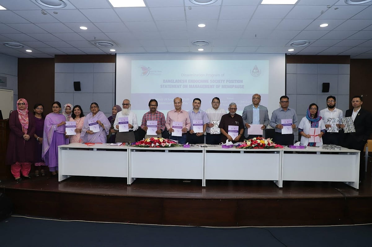 মেনোপজ নিয়ে চিকিৎসকদের জন্য নতুন নির্দেশিকা প্রকাশ