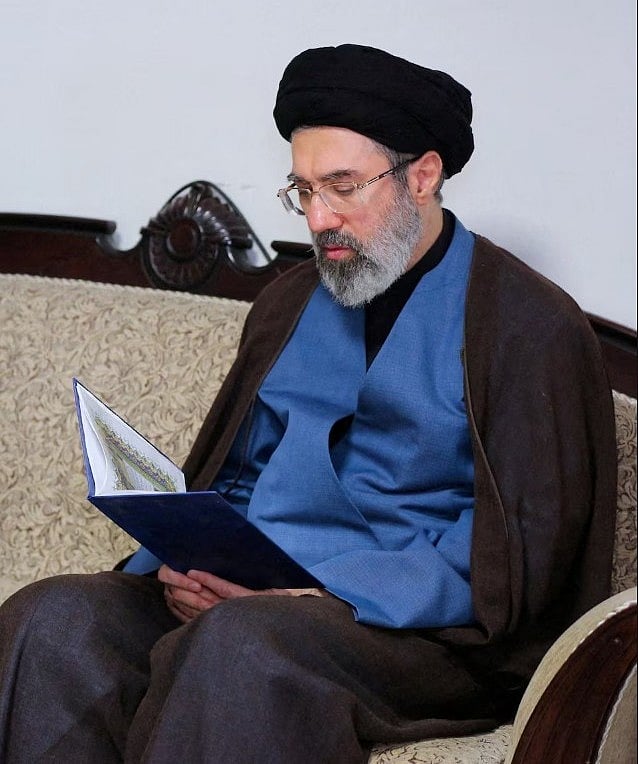 ইরানের নতুন নেতা মোজতবা খামেনিকে পুতিনের অভিনন্দন