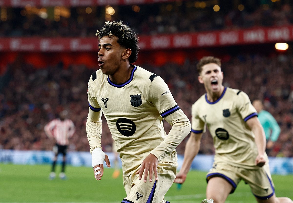 লা লিগার নিয়ন্ত্রণ বার্সার হাতে, পিএসজির ঘাড়ে লাঁসের নিঃশ্বাস