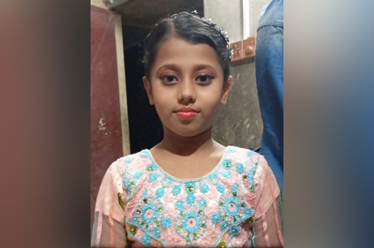 চকরিয়ায় দোলনায় খেলতে গিয়ে ওড়নার ফাঁসে শিশুর মৃত্যু