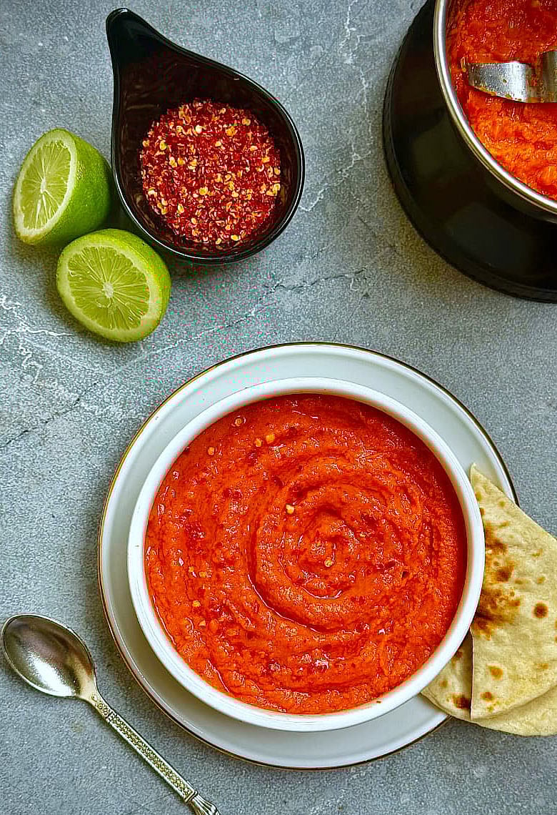 মধ্যপ্রাচ্যের ঐতিহ্যবাহী ডিপ মুয়াম্মারা বাড়িয়ে দেবে ইফতারের স্বাদ