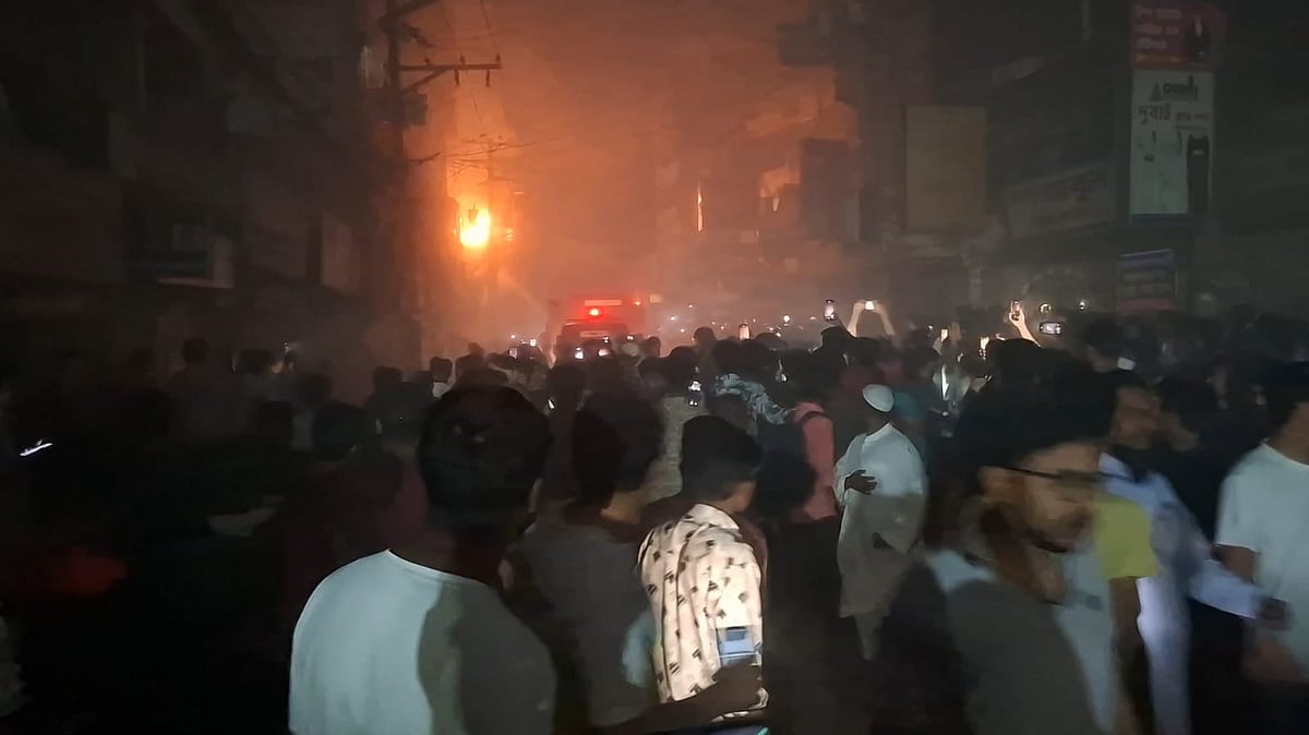 গাজীপুরে বৈদ্যুতিক ট্রান্সফরমার বিস্ফোরণে দগ্ধ ৩