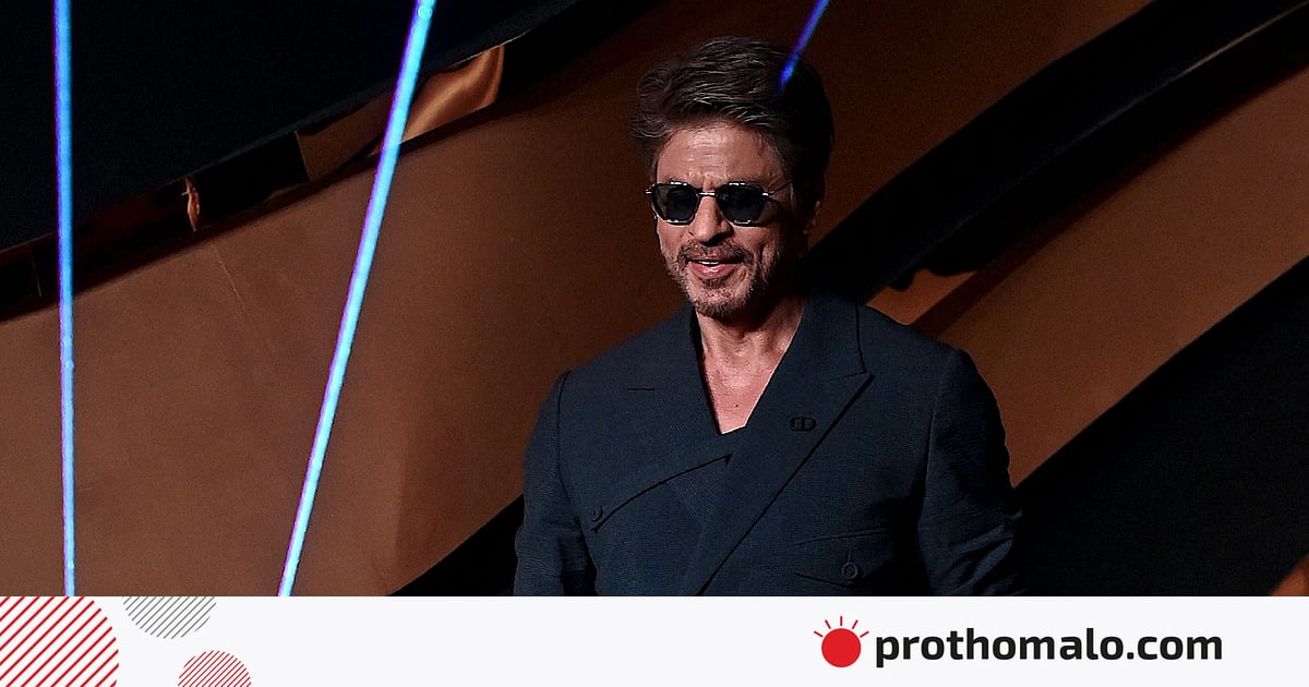 কেন নিজেকে রাজা মনে হচ্ছে শাহরুখের কেন নিজেকে রাজা মনে হচ্ছে শাহরুখের