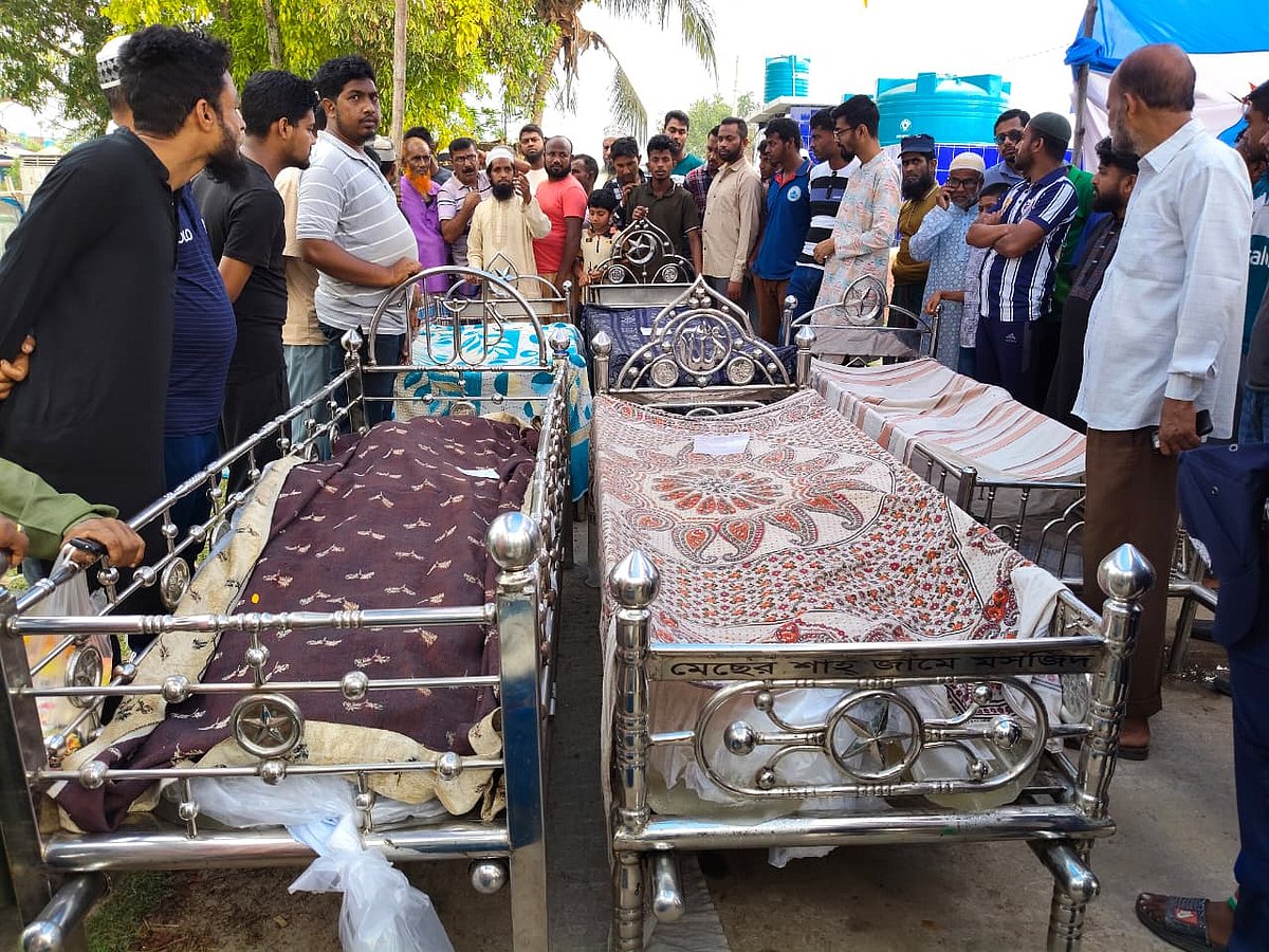 ৯ মসজিদ থেকে আনা হয়েছে খাটিয়া, জুমার নামাজের পর জানাজা