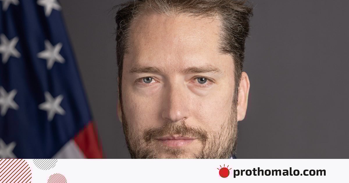 ট্রাম্পের উপদেষ্টার ভিসা বাতিল করল ব্রাজিল ট্রাম্পের উপদেষ্টার ভিসা বাতিল করল ব্রাজিল