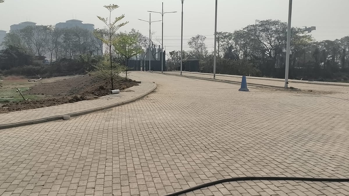 বেড়িবাঁধের জায়গা আবার দখল করছে ঢাকা বোট ক্লাব