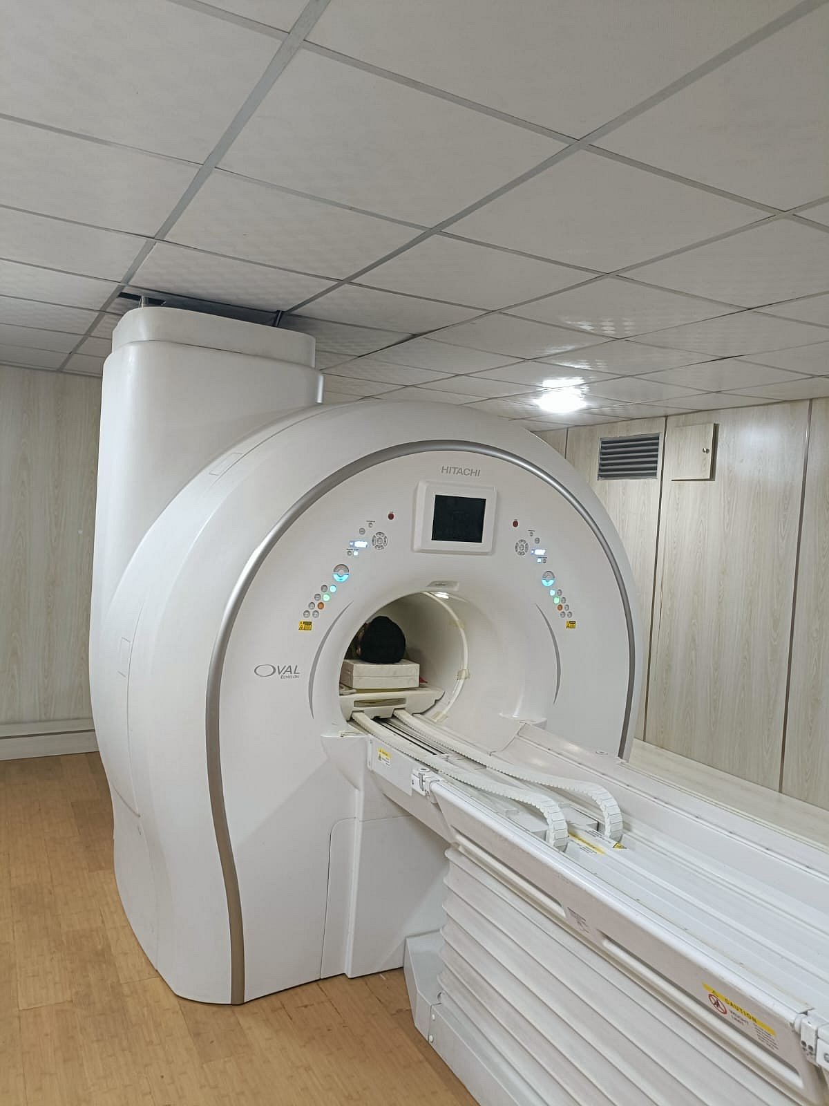 ১০ কোটি টাকার এমআরআই যন্ত্র, ৩ কোটি টাকায় মেরামত, টেকেনি এক বছরও