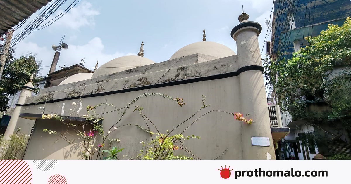 ঐতিহ্য ও ধর্মীয় সম্প্রীতির স্মারক বরিশালের ২০০ বছরের পুরোনো ফকিরবাড়ি মসজিদ ঐতিহ্য ও ধর্মীয় সম্প্রীতির স্মারক বরিশালের ২০০ বছরের পুরোনো ফকিরবাড়ি মসজিদ