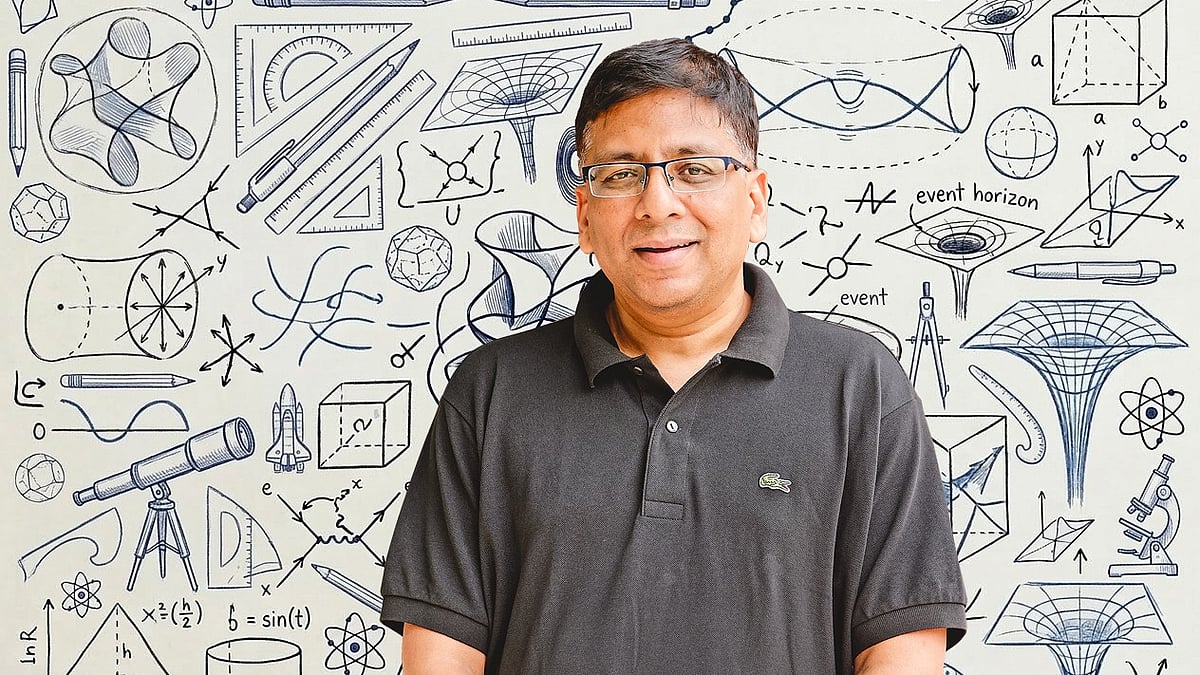 অনেকে মিলে কিছু অর্জনের আনন্দও অনেক: মাহবুব মজুমদার