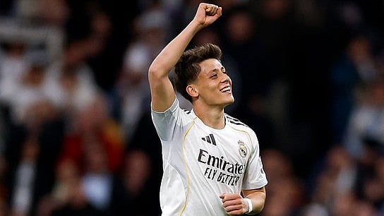 রিয়ালের জয়ে ৬৮ মিটার দূর থেকে গুলেরের ইতিহাস গড়া গোল