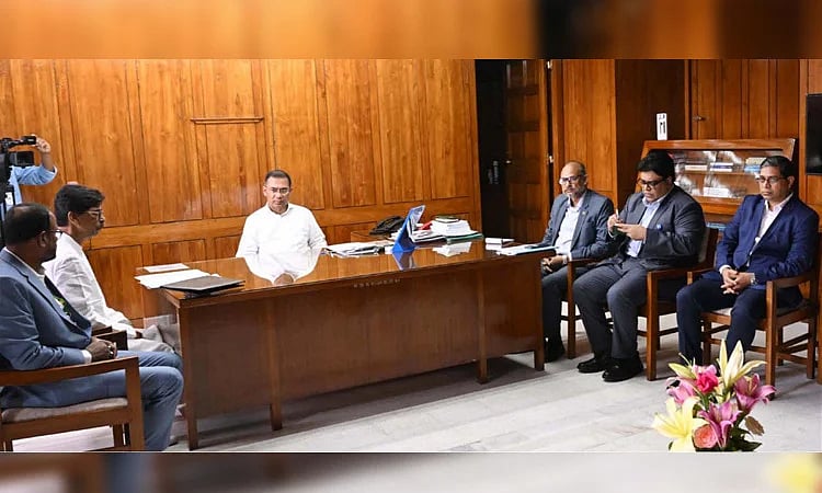 প্রধানমন্ত্রীর সভাপতিত্বে ‘কৃষক কার্ড’ বিষয়ে বৈঠক