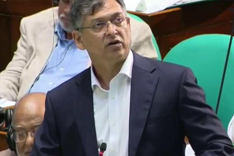 ‘রাষ্ট্র ইমোশন দিয়ে চলে না, চলে সংবিধান ও আইন দিয়ে’