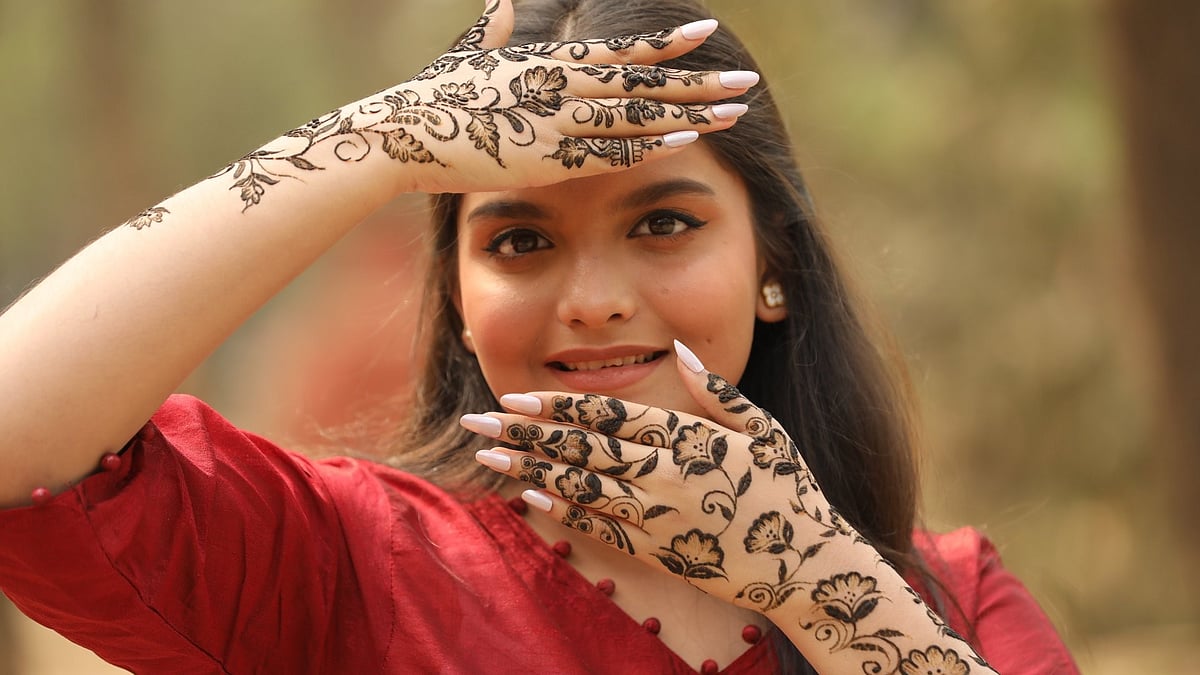 ঈদে মেহেদির যে নকশাগুলো দেখা যাবে