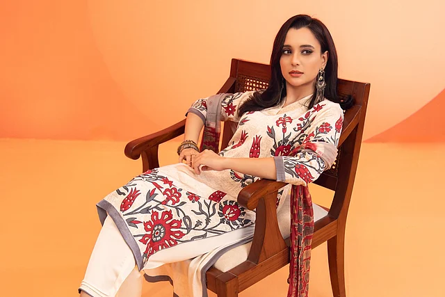 লা রিভের পোশাকে আমি