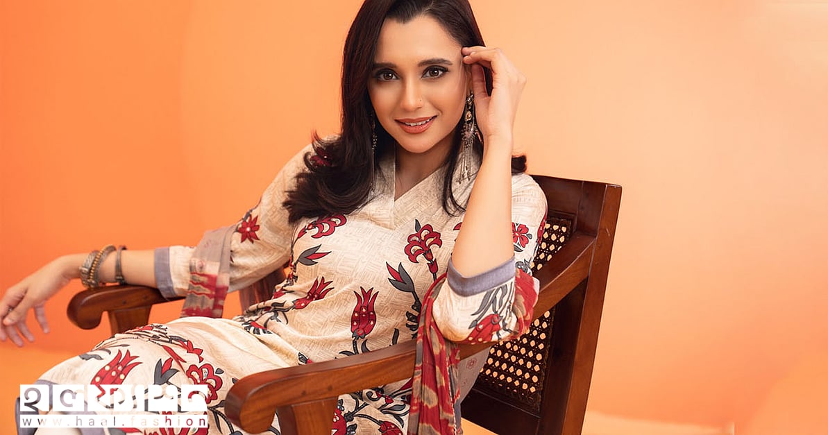 ছোটবেলার ঈদ স্মৃতির জানালায় ডাক দেয় ছোটবেলার ঈদ স্মৃতির জানালায় ডাক দেয়