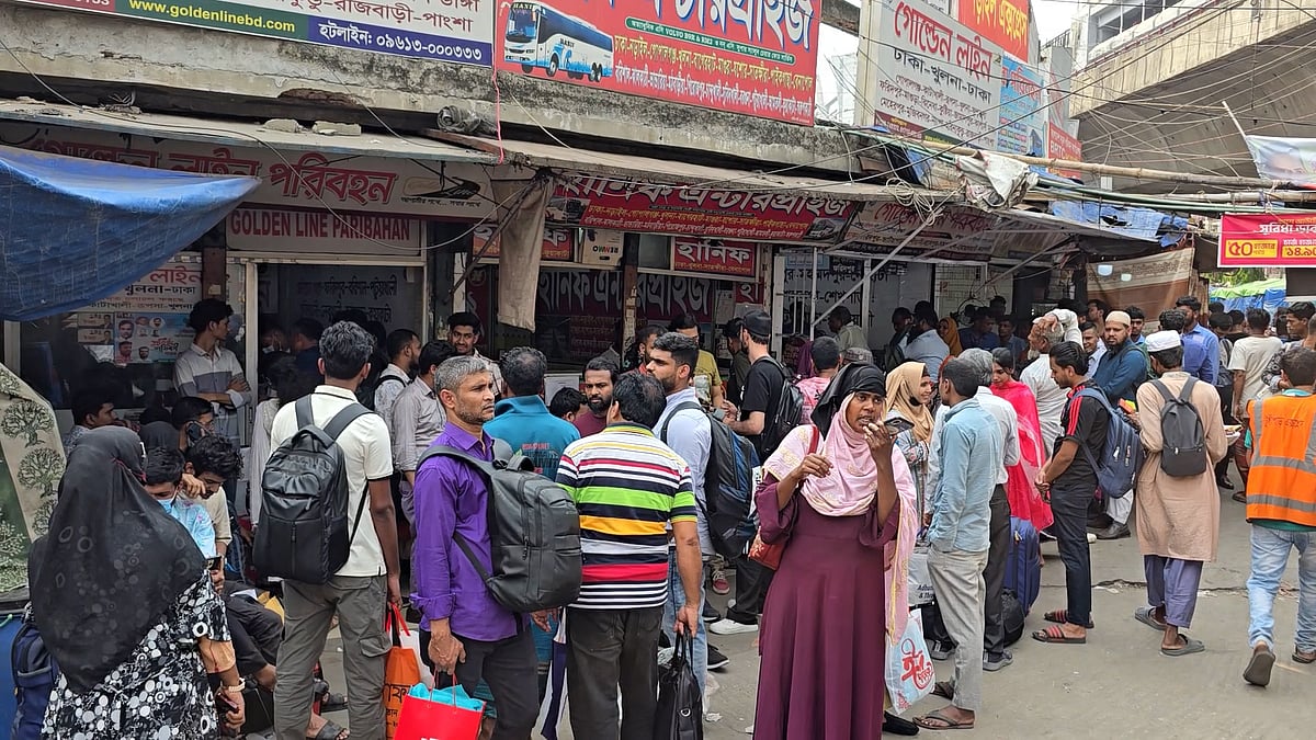 ‘১টা সিটের ভাড়া ১২শ থেকে ১৪শ করে রাখতাছে’