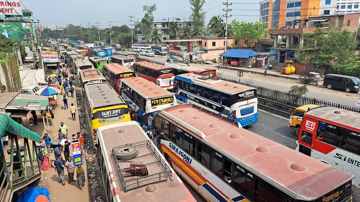 গাজীপুরের চন্দ্রায় ১০–১২ কিলোমিটারজুড়ে যানজট, ভোগান্তিতে ঘরমুখী মানুষ